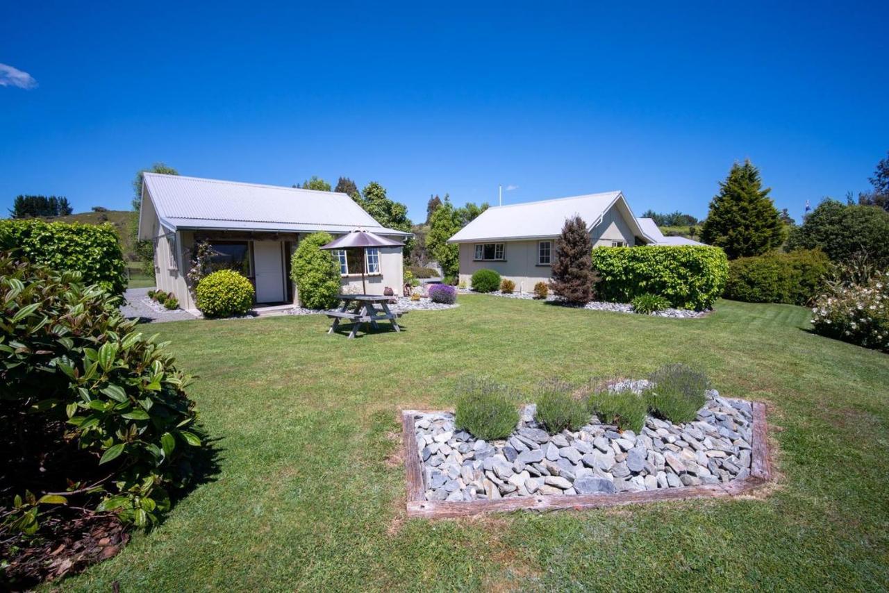 Blue Thistle Cottages Te Anau Dış mekan fotoğraf