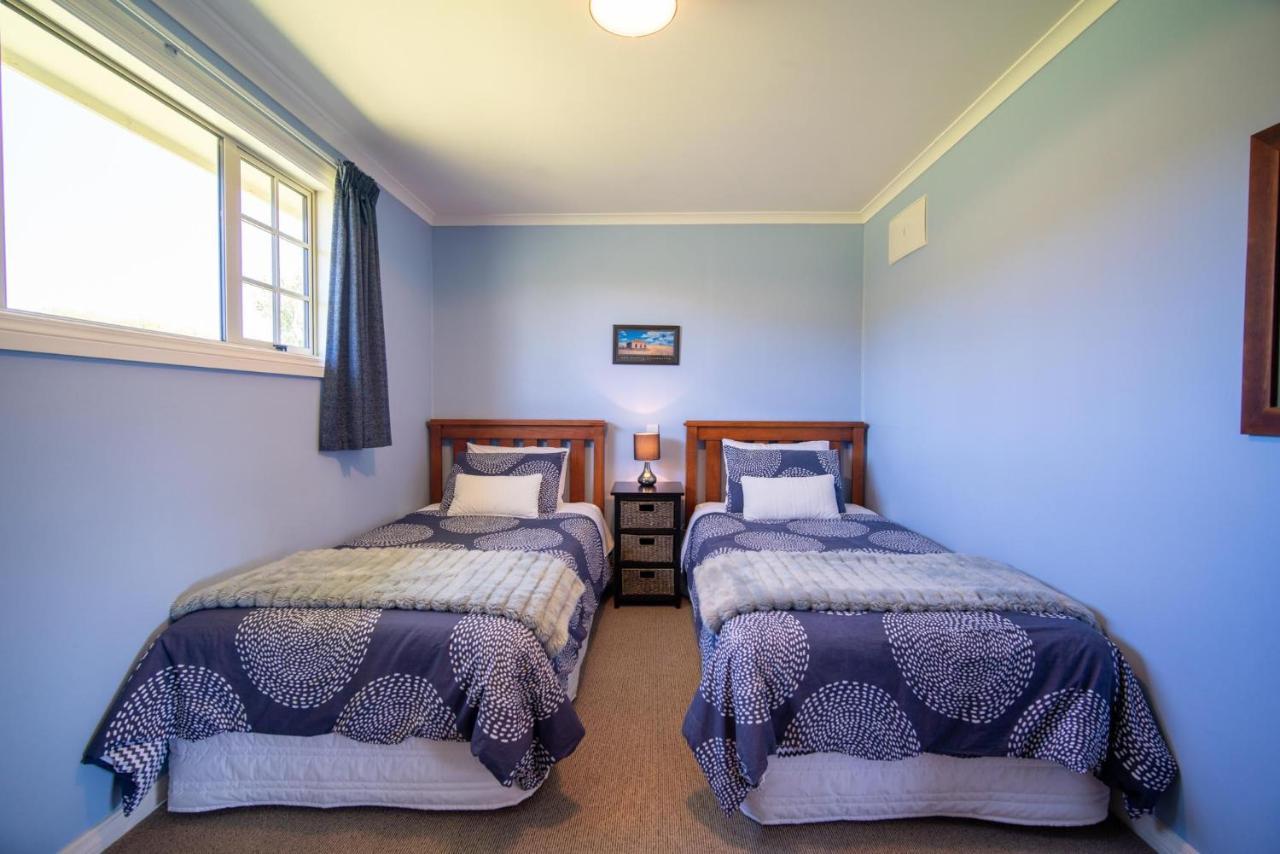 Blue Thistle Cottages Te Anau Dış mekan fotoğraf
