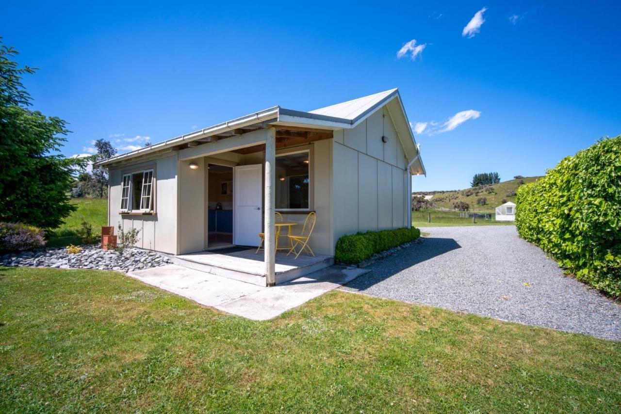 Blue Thistle Cottages Te Anau Dış mekan fotoğraf